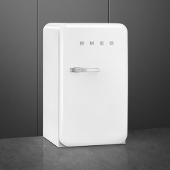 SMEG FAB10HRWH5 FRIGORIFERO LIBERA INSTALLAZIONE MONOPORTA ESTETICA 50'S STYLE